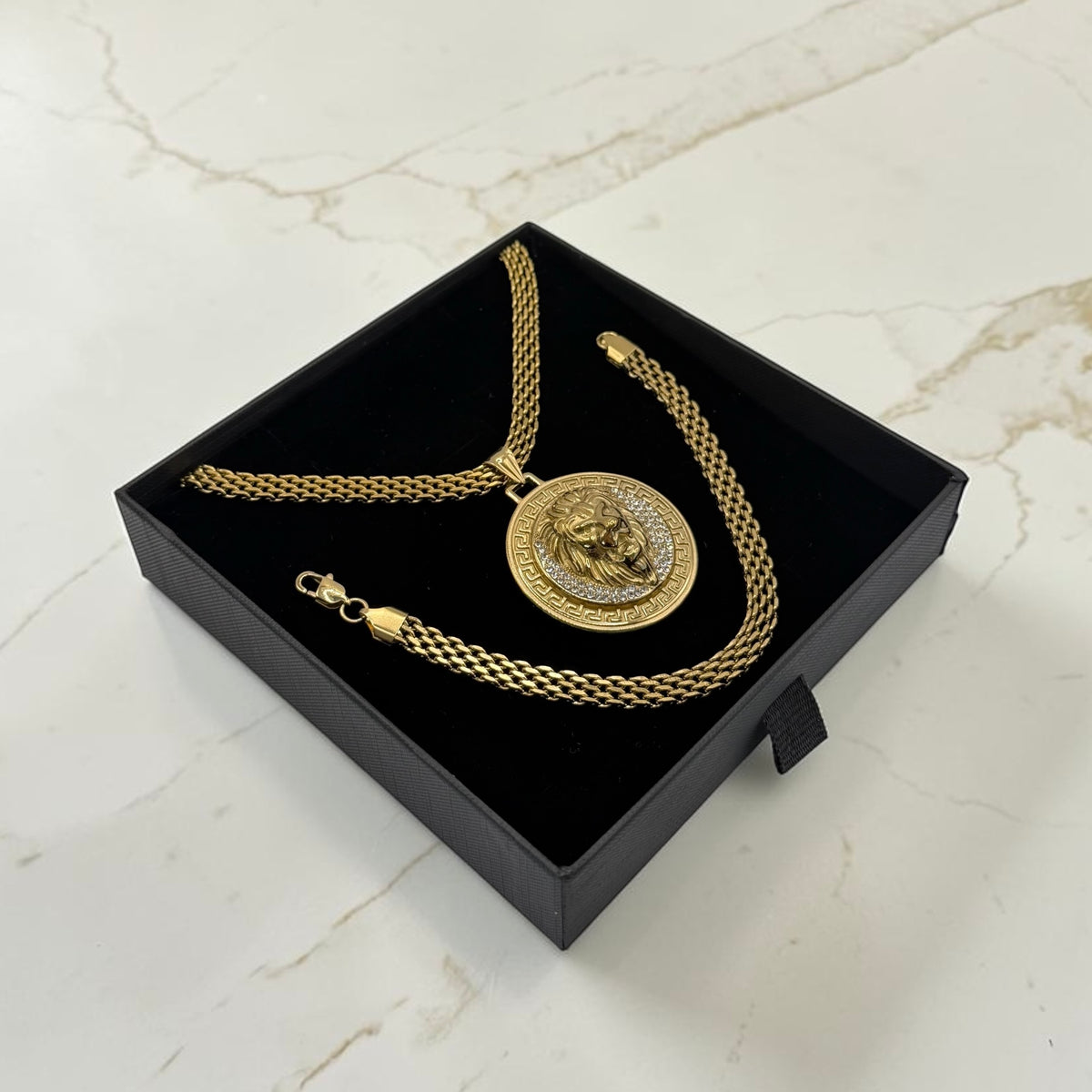 ENSEMBLE MAILLE ROYALE 6 MM + PENDENTIF LION | ZIRCONS