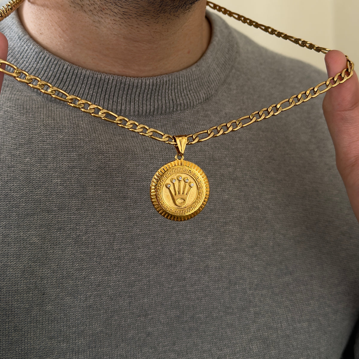 CHAÎNE FIGARO + PENDENTIF COURONNE