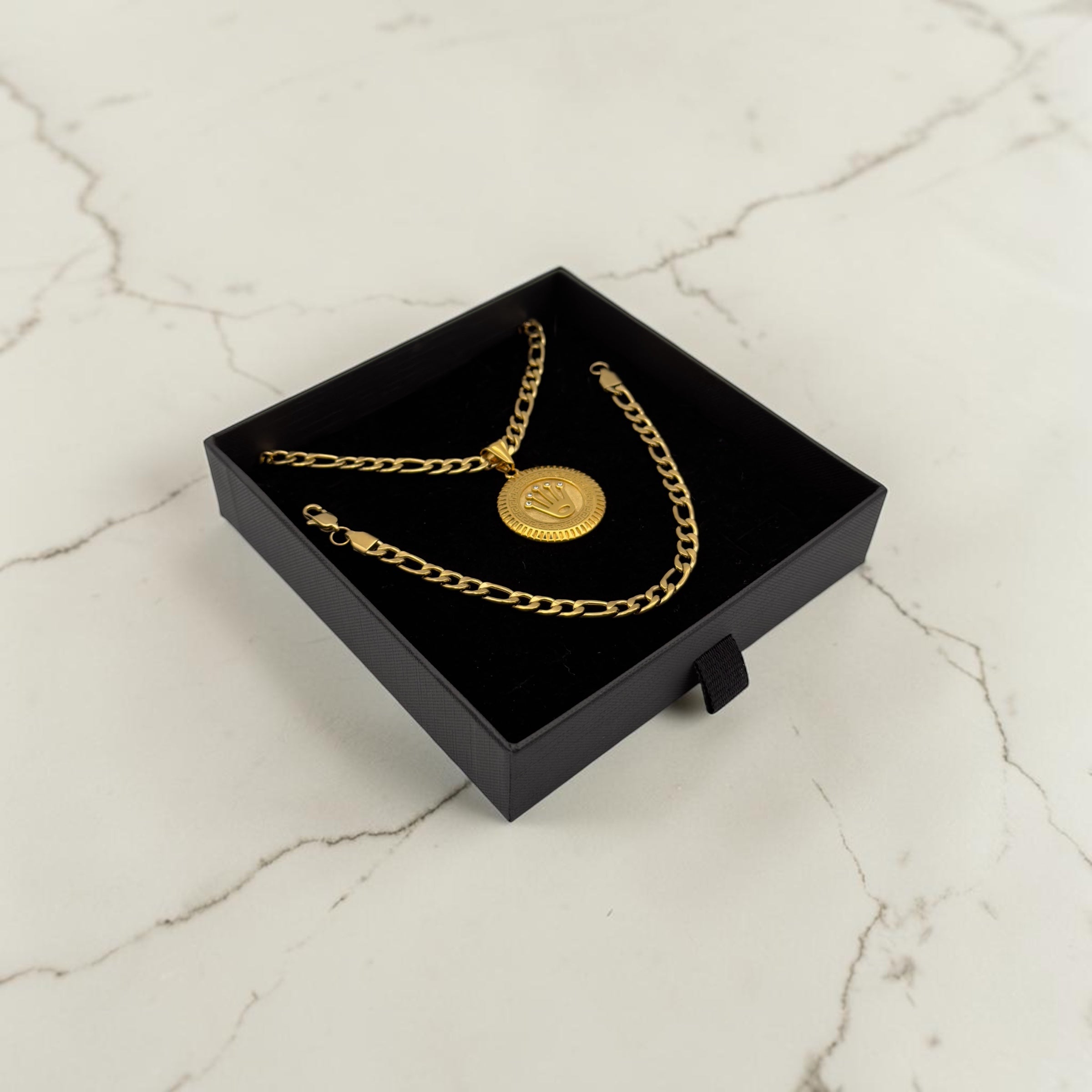 ENSEMBLE FIGARO + PENDENTIF COURONNE