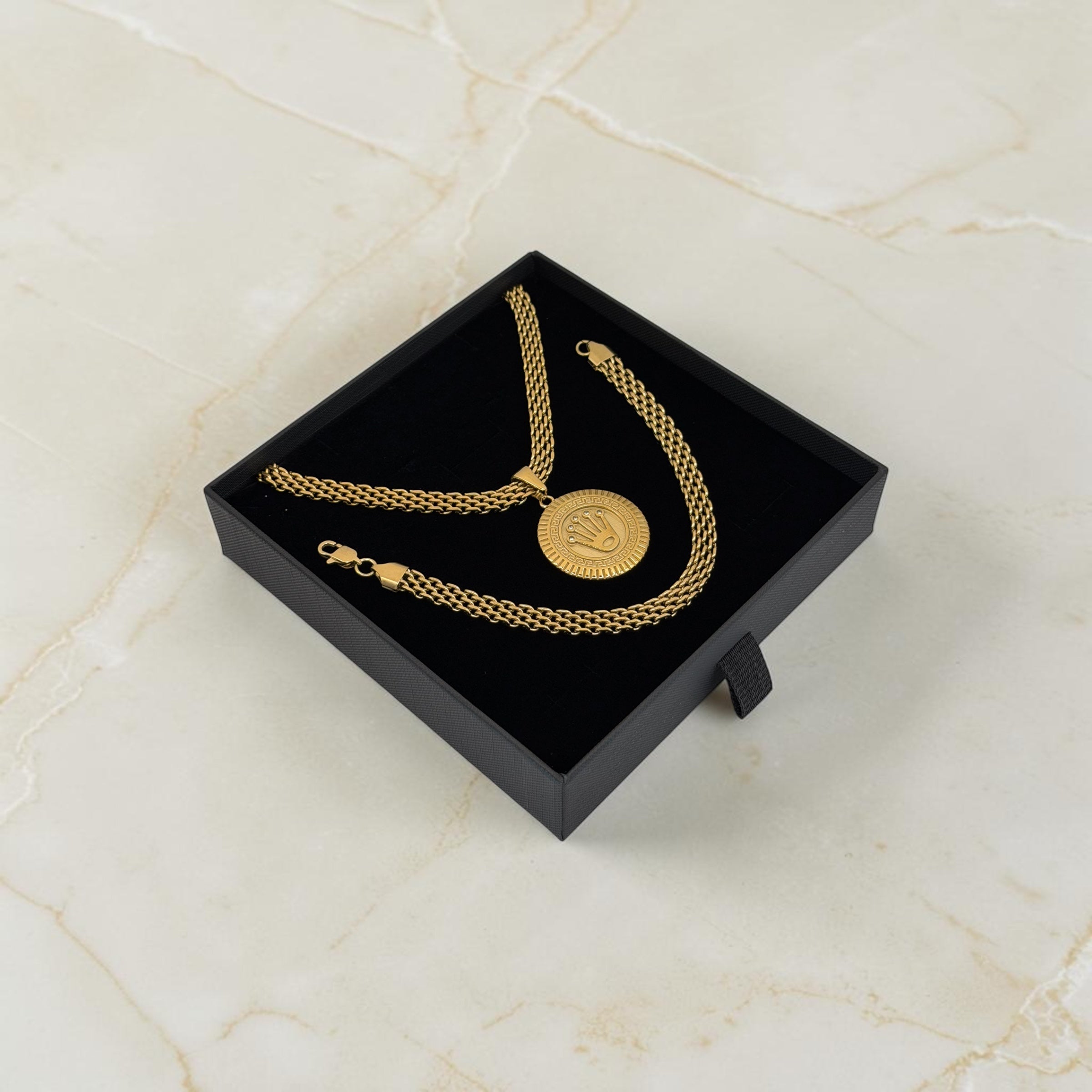 ENSEMBLE MAILLE ROYALE 6 MM + PENDENTIF COURONNE